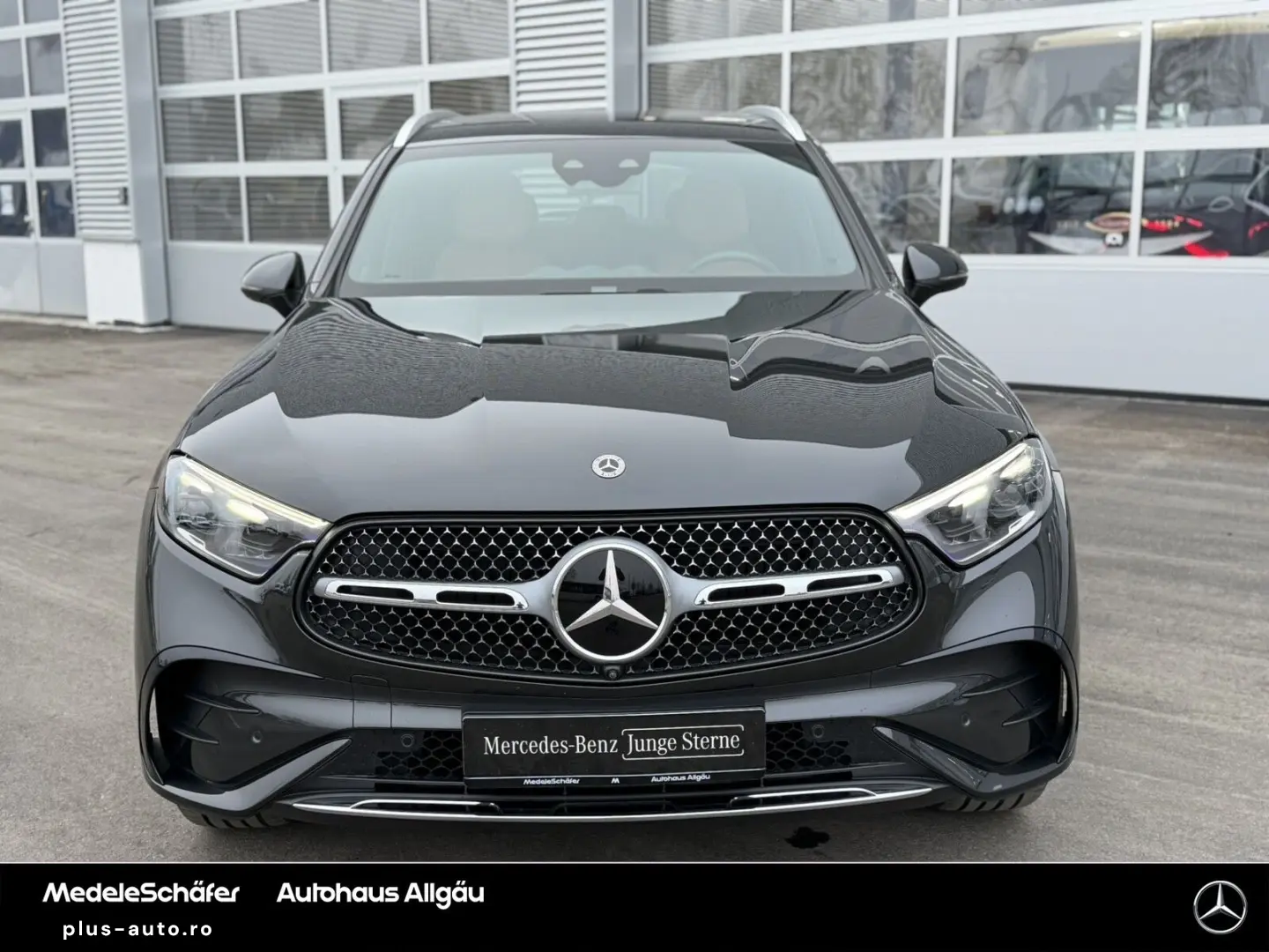 MERCEDES-BENZ GLC 300 4M AMG Premium Air Dist DLight&hellip;