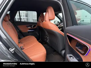 MERCEDES-BENZ GLC 300 4M AMG Premium Air Dist DLight&hellip;