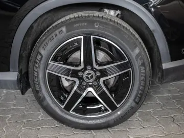 MERCEDES-BENZ GLC 200 4M AMG-Sport LED 360 Pano Nigh&hellip;