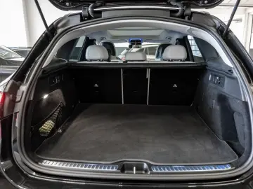 MERCEDES-BENZ GLC 200 4M AMG-Sport LED 360 Pano Nigh&hellip;