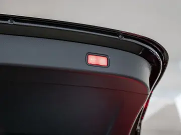 MERCEDES-BENZ GLC 200 4M AMG-Sport LED 360 Pano Nigh&hellip;