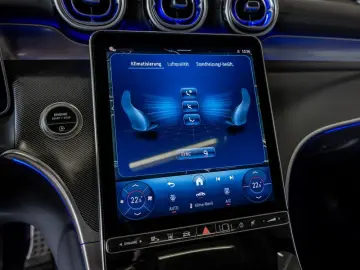 MERCEDES-BENZ GLC 200 4M AMG-Sport LED 360 Pano Nigh&hellip;