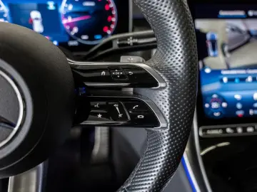 MERCEDES-BENZ GLC 200 4M AMG-Sport LED 360 Pano Nigh&hellip;