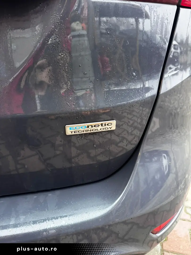 Ford B-MAX 2015 1.0L Benzină