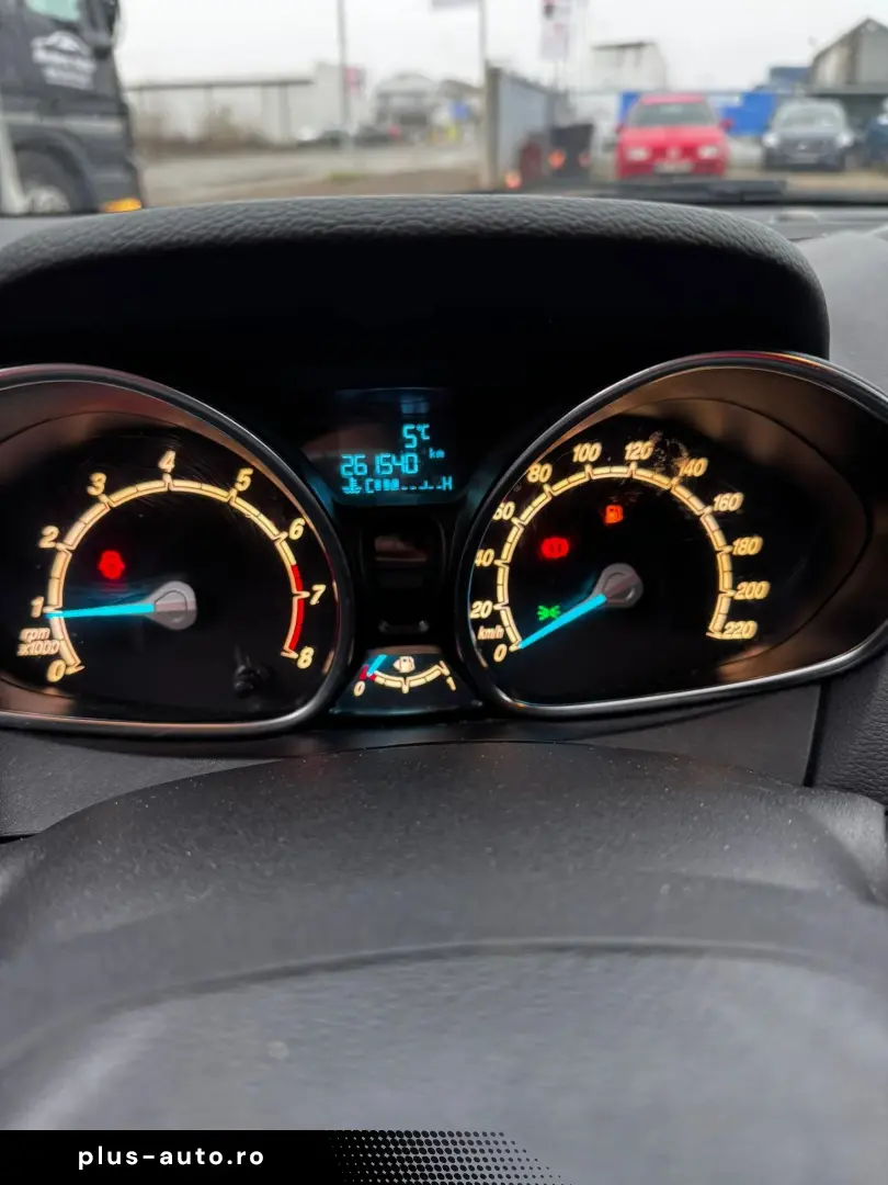 Ford B-MAX 2015 1.0L Benzină