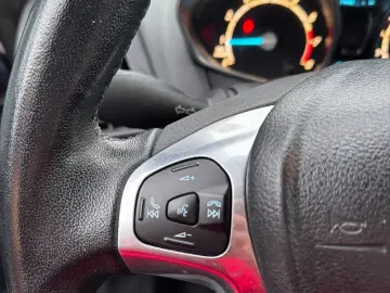 Ford B-MAX 2015 1.0L Benzină