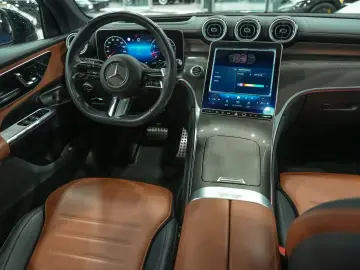 MERCEDES-BENZ GLC 300 4Matic AMG-LINE NIGHT BURM HEA…