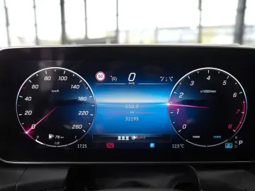 MERCEDES-BENZ GLC 300 4Matic AMG-LINE NIGHT BURM HEA…