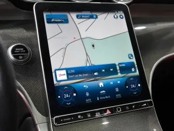 MERCEDES-BENZ GLC 300 4Matic AMG-LINE NIGHT BURM HEA…