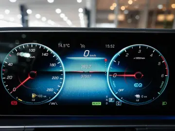 MERCEDES-BENZ GLE 350de 4Matic AMG-LINE PANO 360 KAM…