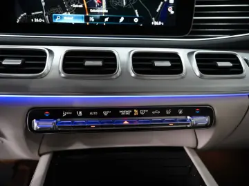 MERCEDES-BENZ GLE 350de 4Matic AMG-LINE PANO 360 KAM…