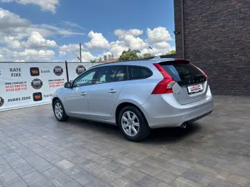 Volvo V60 2013 10