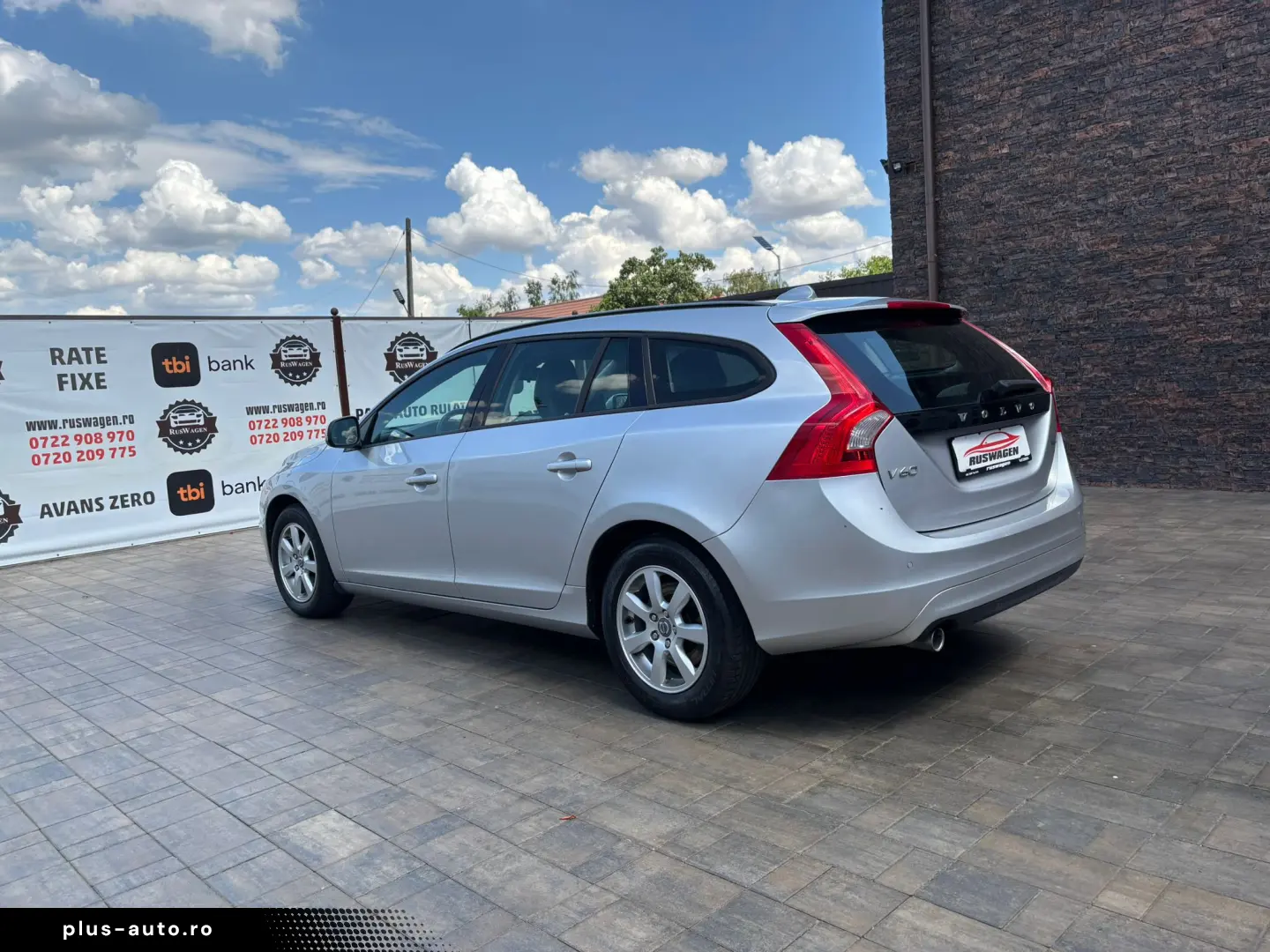 Volvo V60 2013 10