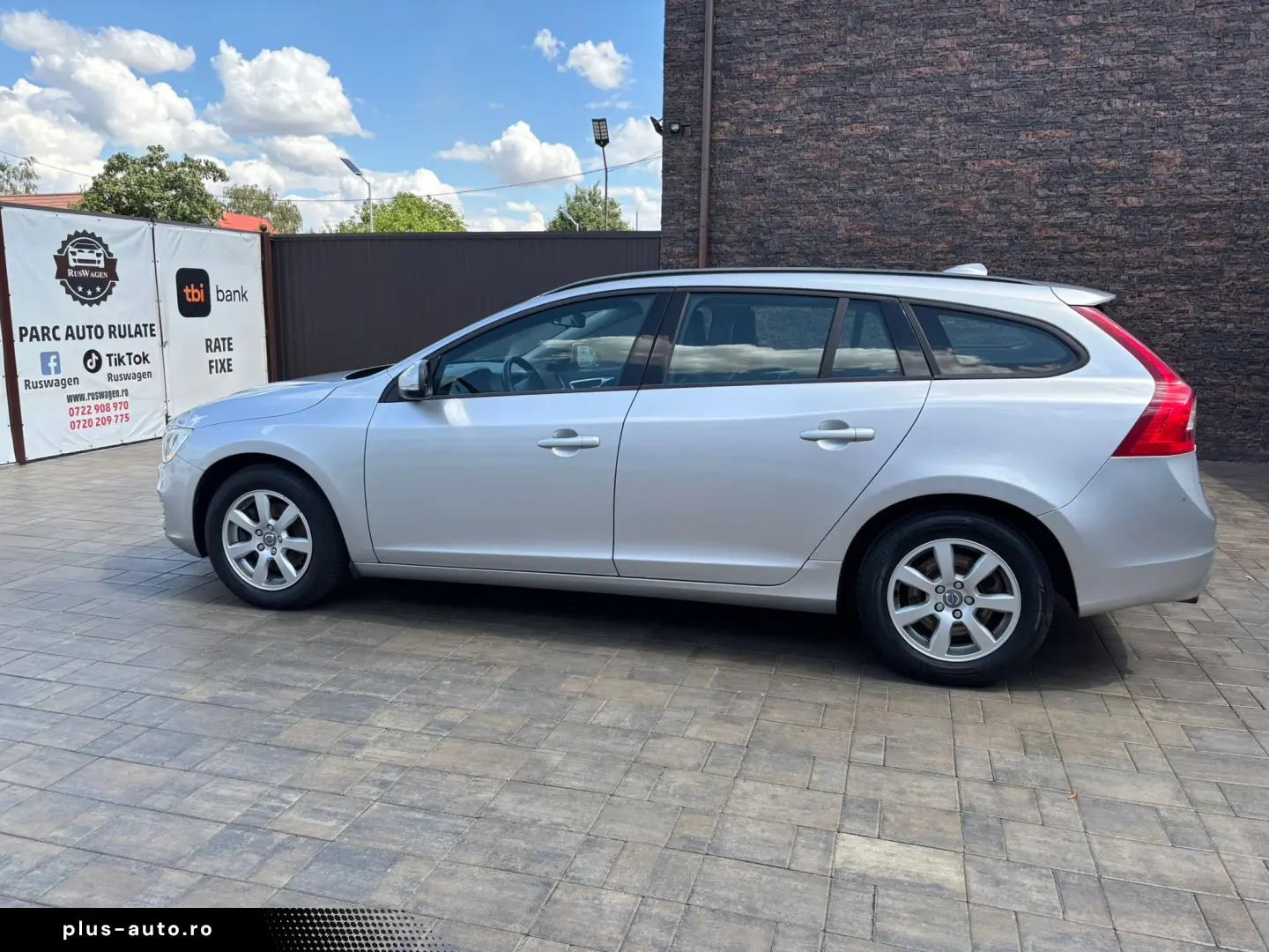 Volvo V60 2013 10