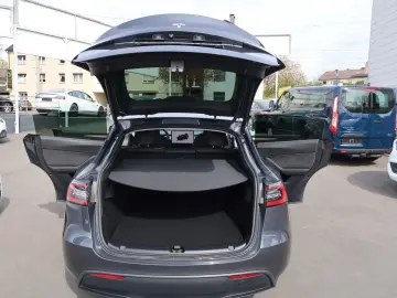 TESLA Model Y Long Range Dual AWD # 51 tkm #MWST.