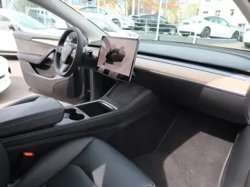 TESLA Model Y Long Range Dual AWD # 51 tkm #MWST.