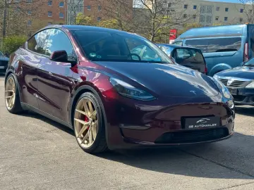 TESLA Model Y Performance Dual AWD
