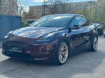 TESLA Model Y Performance Dual AWD