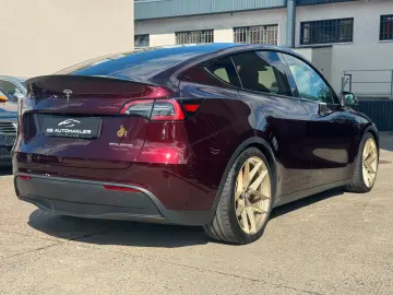 TESLA Model Y Performance Dual AWD