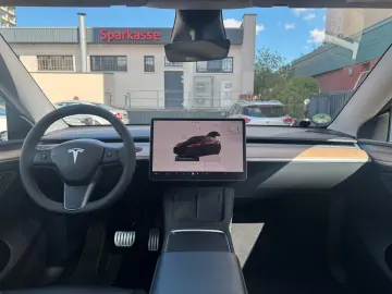 TESLA Model Y Performance Dual AWD