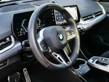 BMW X1 sDrive20i M-Sport AHK Pano