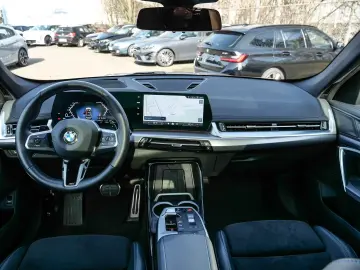 BMW X1 sDrive20i M-Sport AHK Pano