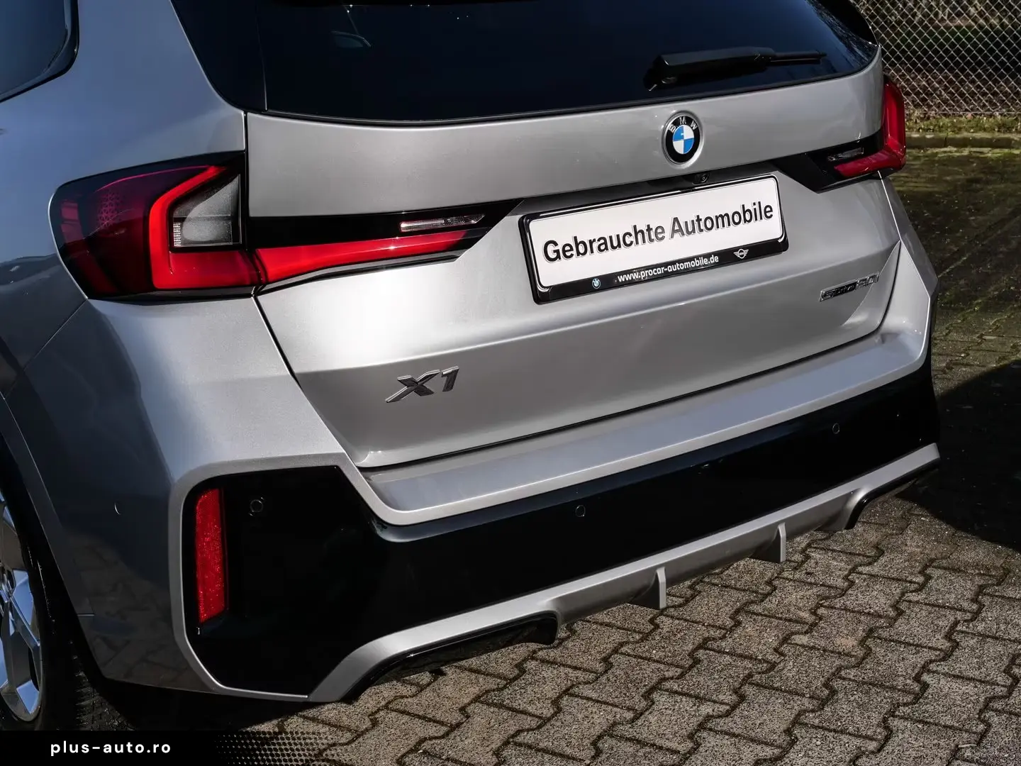 BMW X1 sDrive20i M-Sport AHK Pano