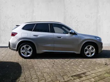 BMW X1 sDrive20i M-Sport AHK Pano