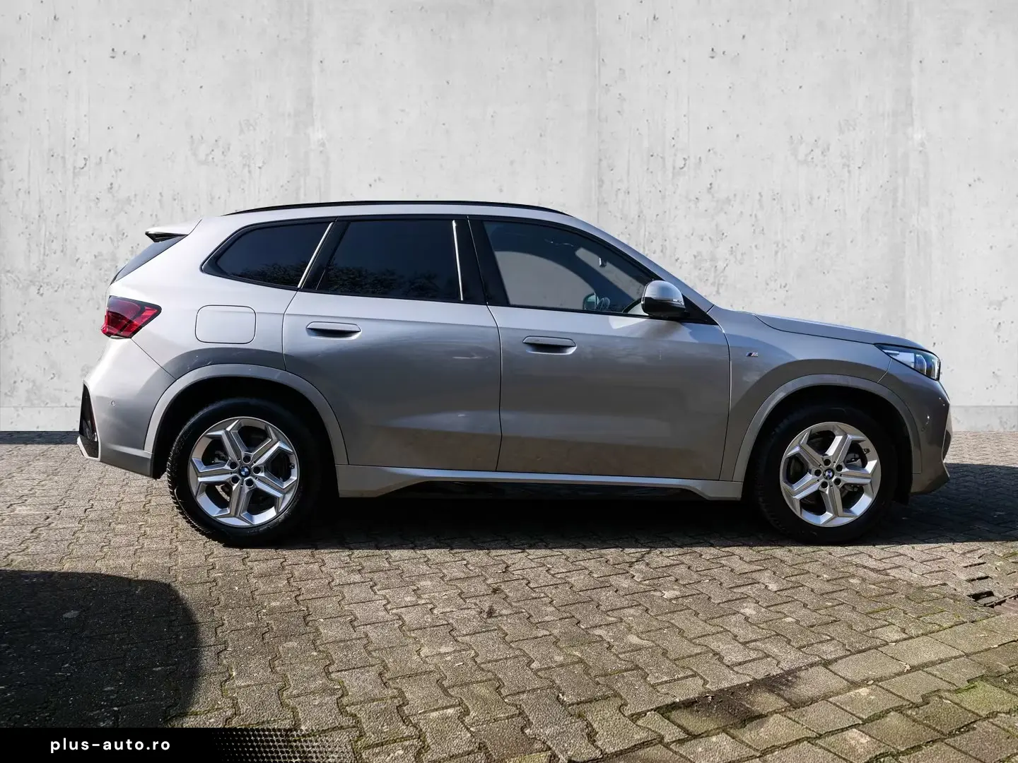BMW X1 sDrive20i M-Sport AHK Pano