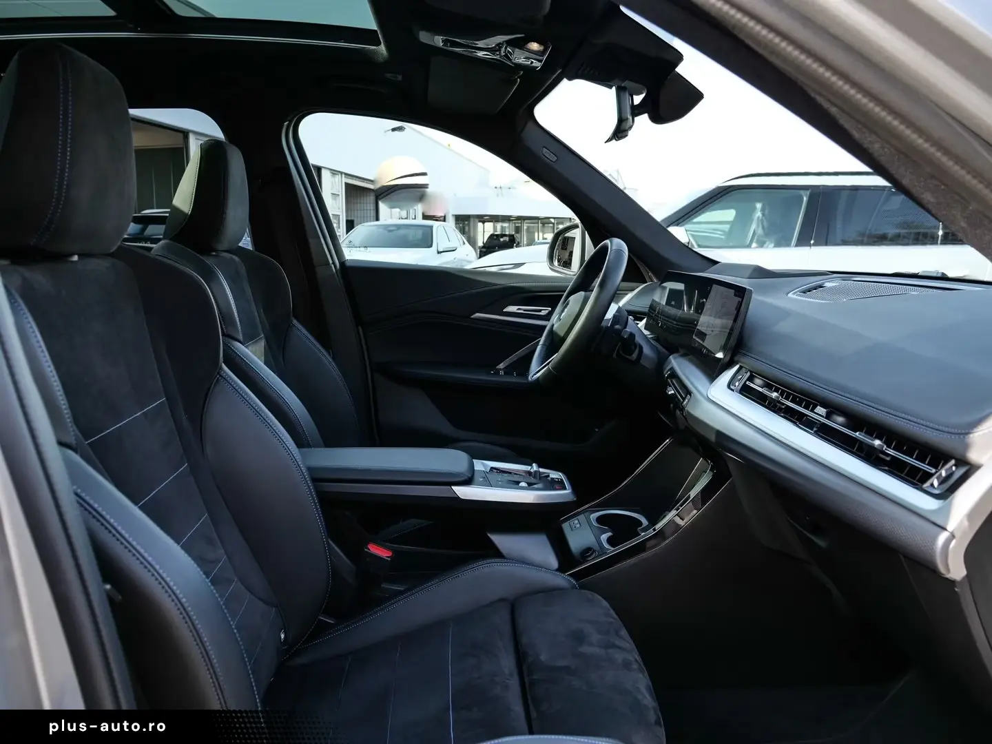 BMW X1 sDrive20i M-Sport AHK Pano