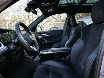 BMW X1 sDrive20i M-Sport AHK Pano
