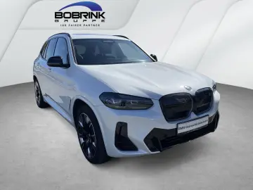 BMW iX3 Impressive Elektro AHK Gestik Head Up LHZ