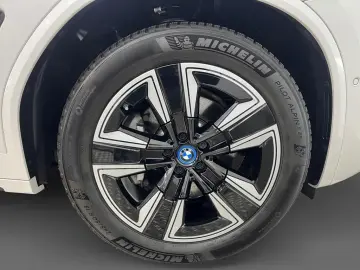 BMW iX3 Inspiring  AHK Pano DrivAssistProf RFK