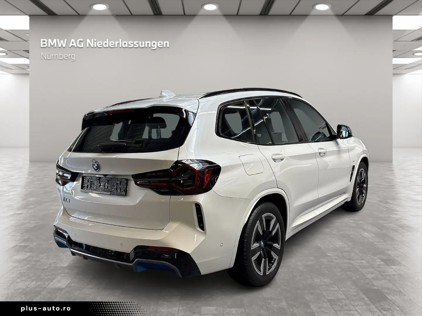 BMW iX3 M Sport Sportsitze adapt. Fahrwerk Ambient L