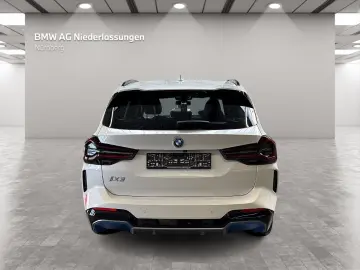 BMW iX3 M Sport Sportsitze adapt. Fahrwerk Ambient L
