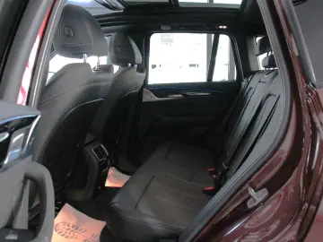 BMW iX3 M Sport (G08)  A-LED SHZ LHZ Memory KAM