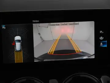 MERCEDES-BENZ GLA 180