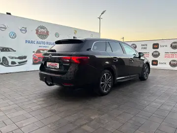 TOYOTA AVENSIS 2015 11