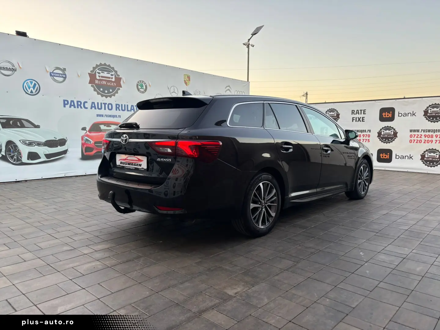 TOYOTA AVENSIS 2015 11