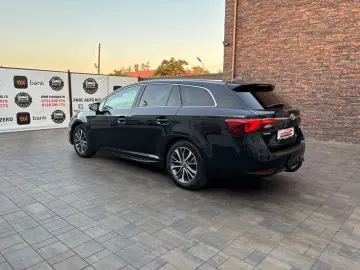 TOYOTA AVENSIS 2015 11