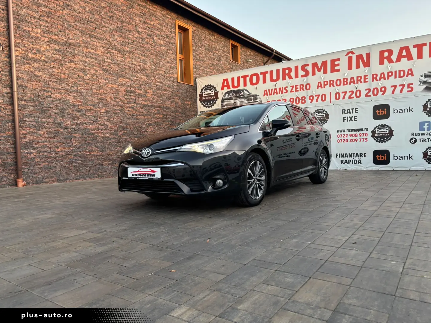 TOYOTA AVENSIS 2015 11