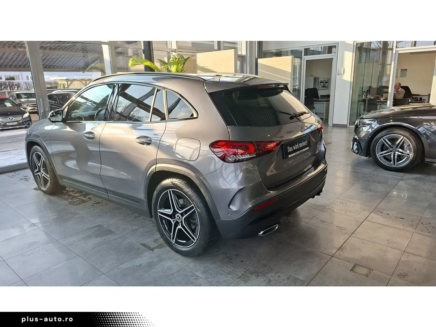 MERCEDES-BENZ GLA 200 AMG