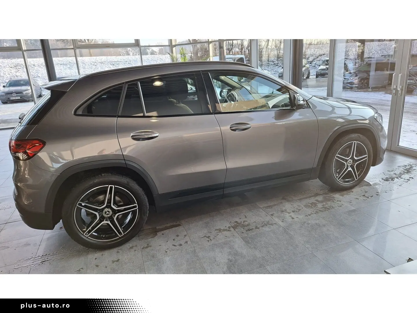 MERCEDES-BENZ GLA 200 AMG