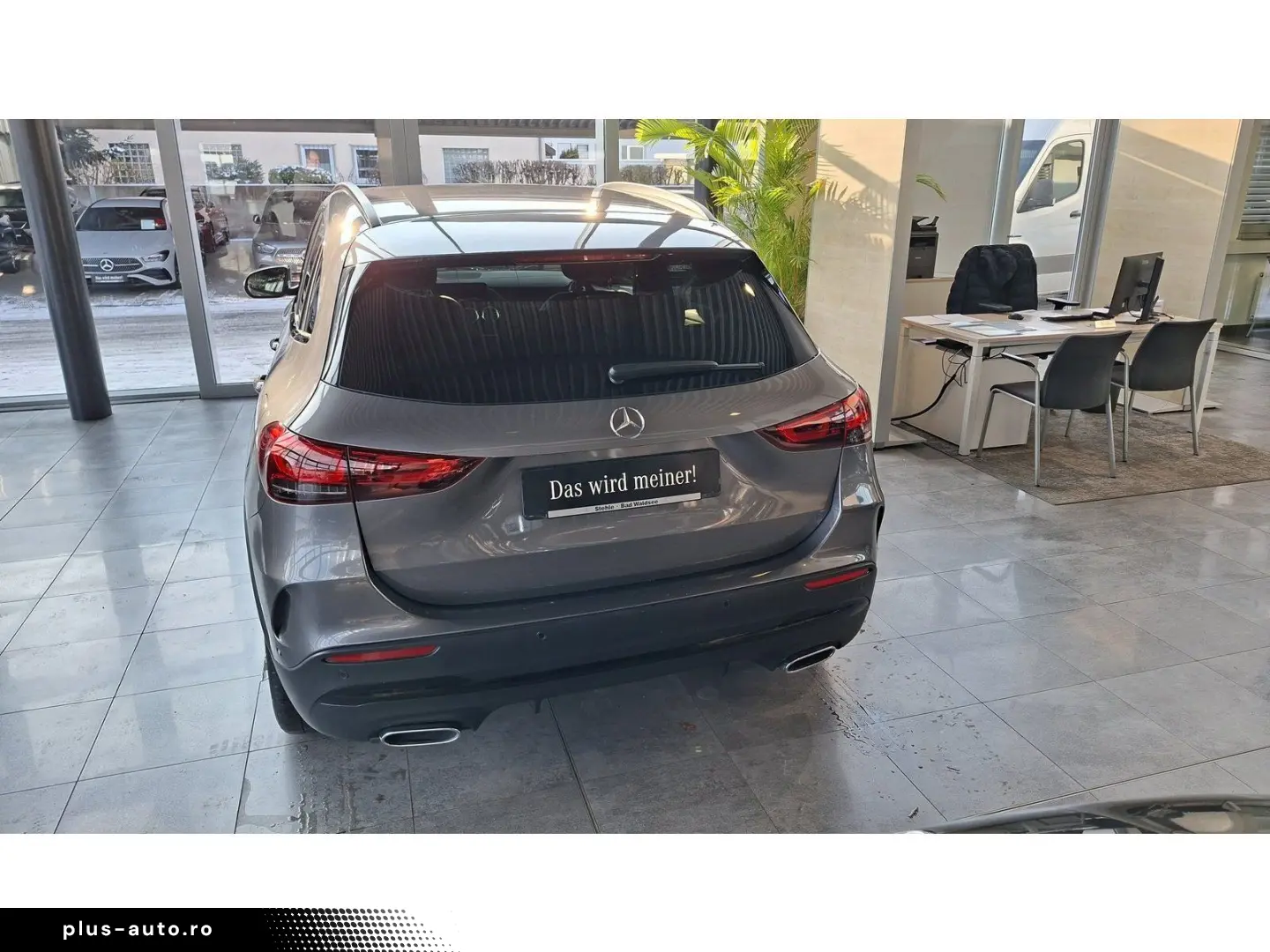 MERCEDES-BENZ GLA 200 AMG