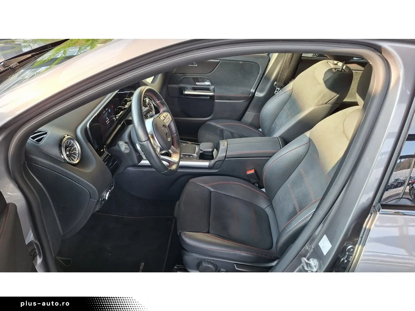 MERCEDES-BENZ GLA 200 AMG