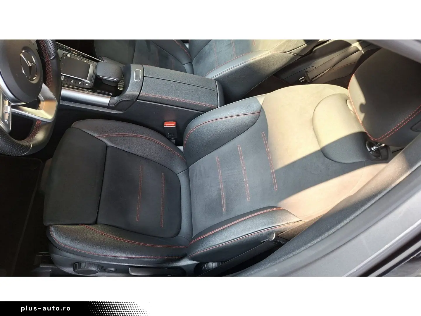 MERCEDES-BENZ GLA 200 AMG