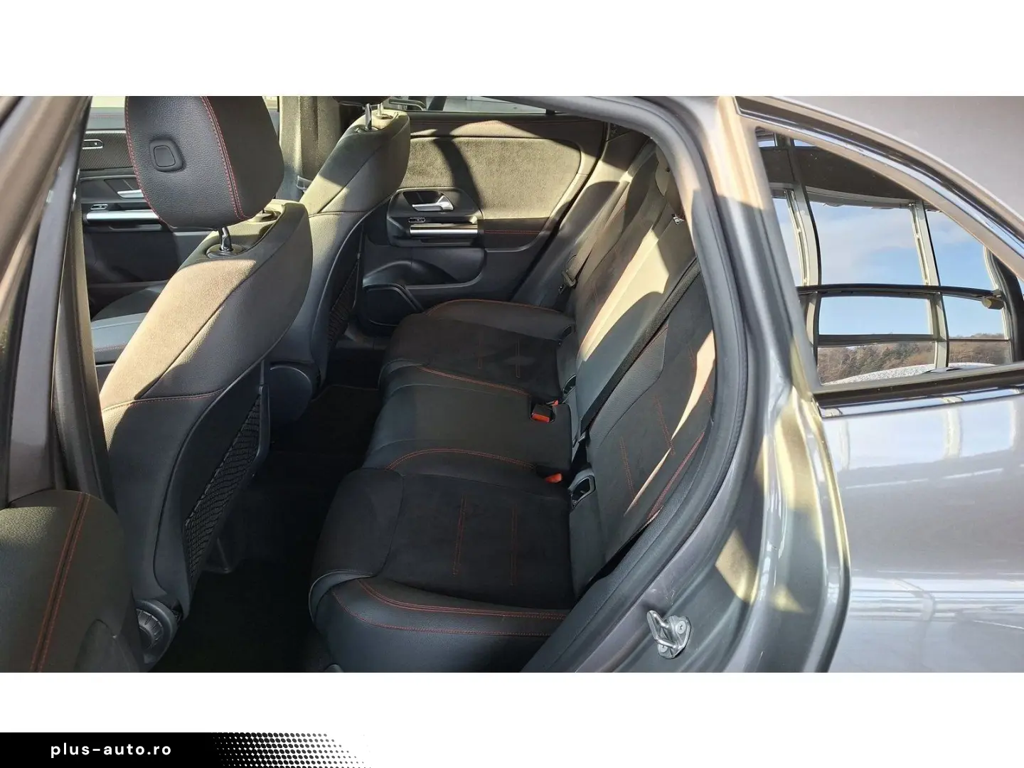 MERCEDES-BENZ GLA 200 AMG