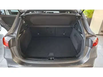 MERCEDES-BENZ GLA 200 AMG