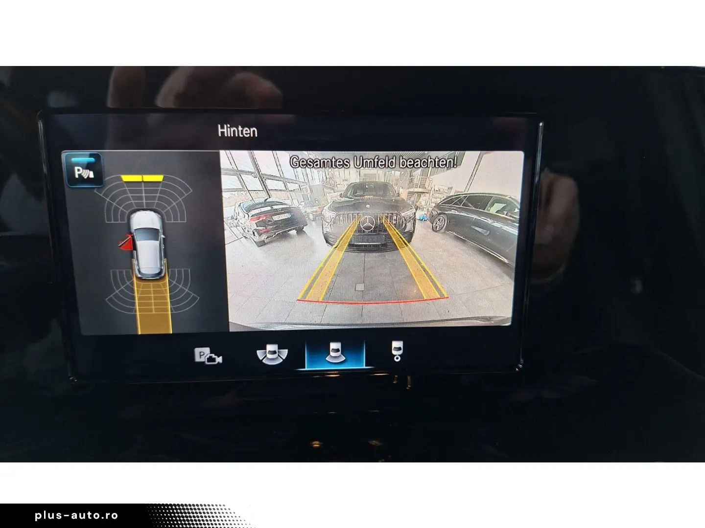 MERCEDES-BENZ GLA 200 AMG