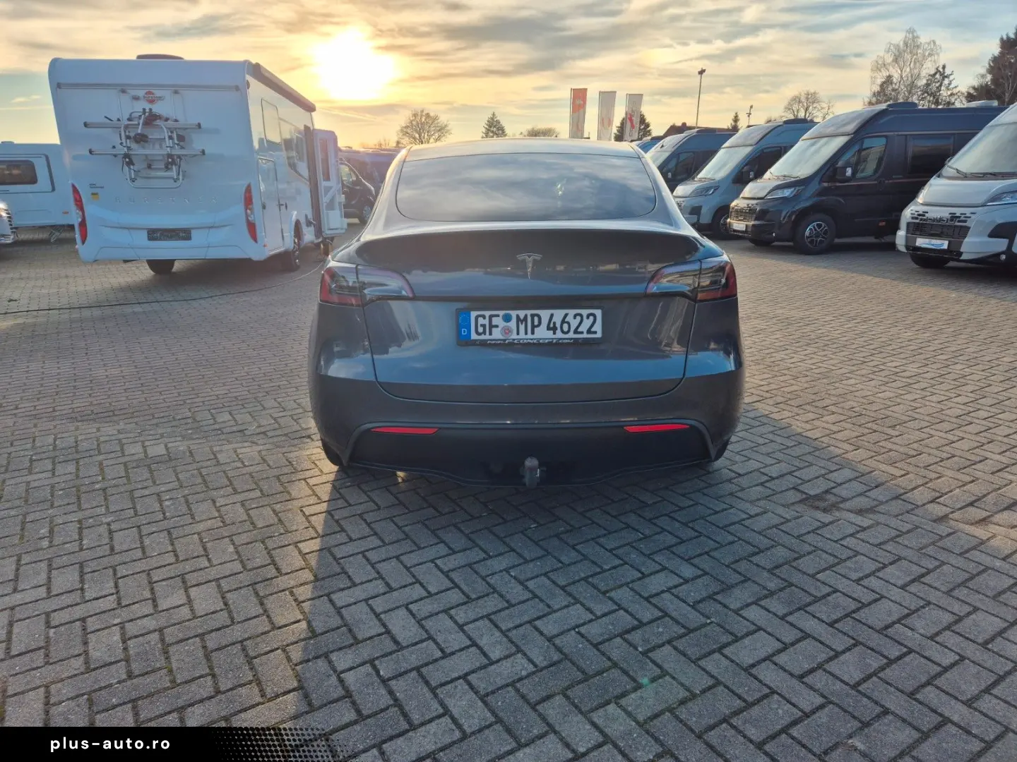 TESLA Model Y 2023 Europe - Anhängerkupplung